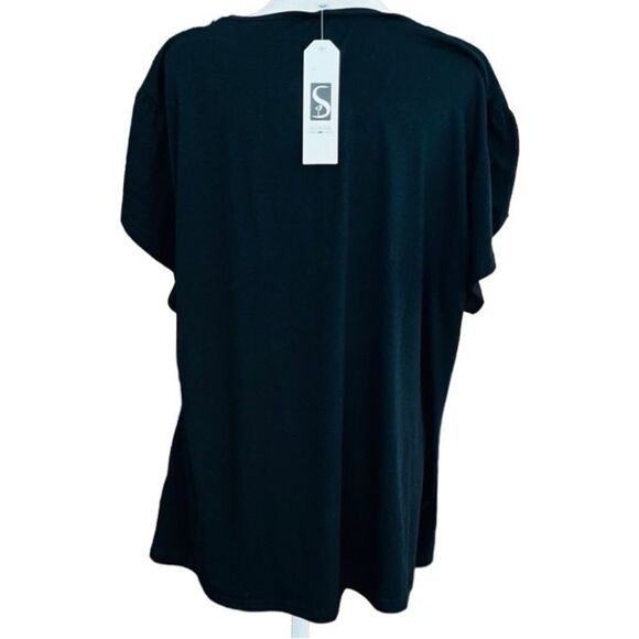 New with tags Saukole black short sleeved  tee shirt w/ crochet accent size XL. - Picture 3 of 6